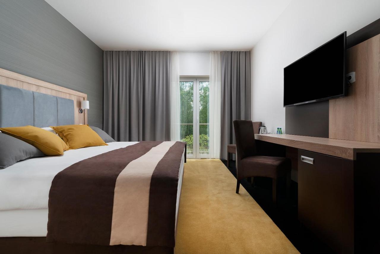 Hotel & Spa Polesie Białka エクステリア 写真