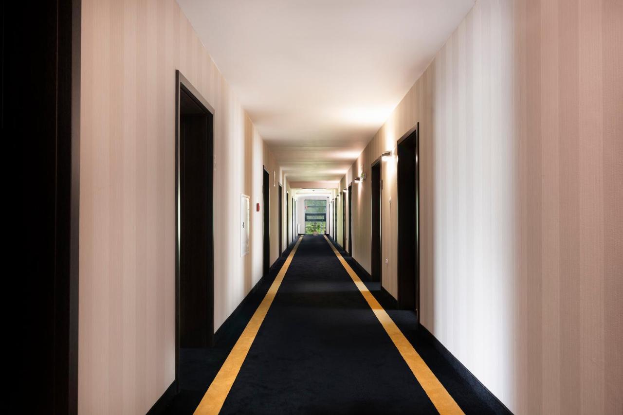 Hotel & Spa Polesie Białka エクステリア 写真