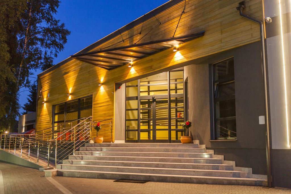 Hotel & Spa Polesie Białka エクステリア 写真